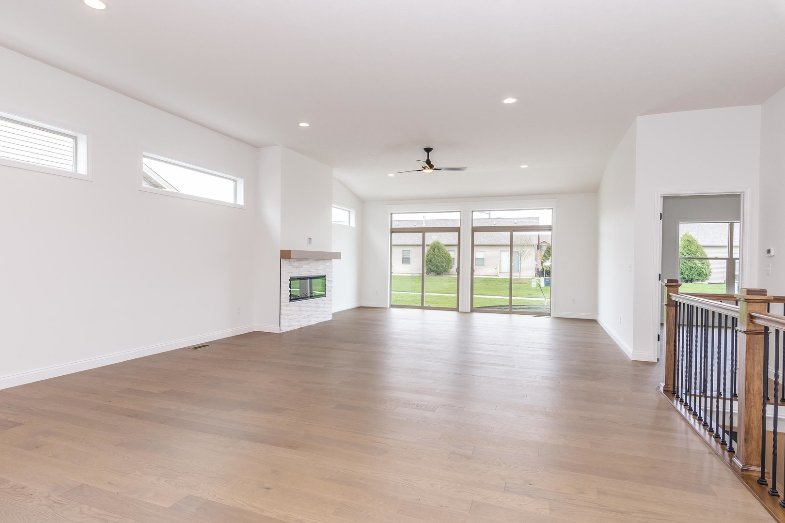 1922 Dunraven Road, Bloomington, IL 61704