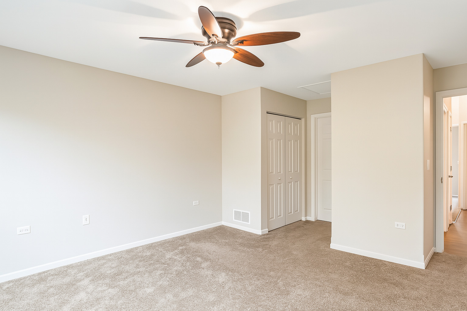3159 Saganashkee Lane, Naperville, IL 60564