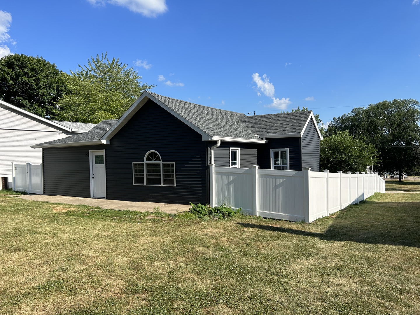 109 W Iowa Street, Spring Valley, IL 61362
