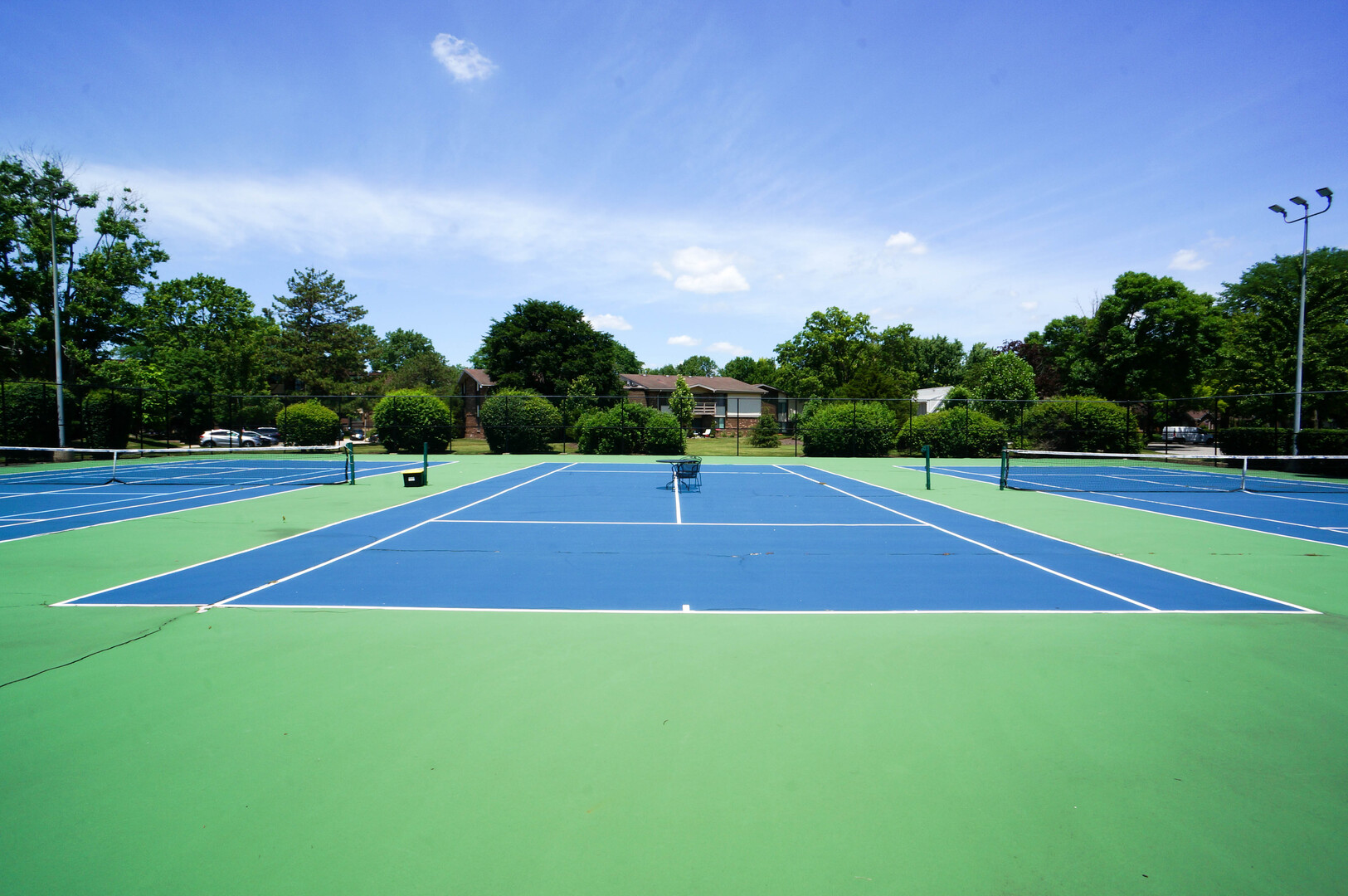 455 Raintree Court #1C, Glen Ellyn, IL 60137