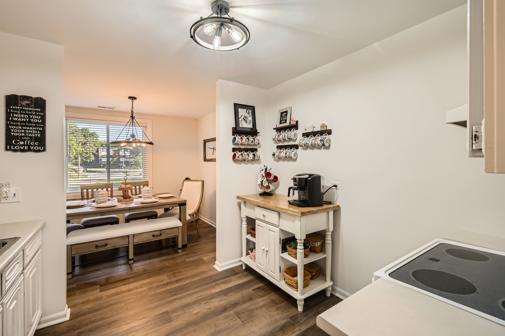 455 Raintree Court #1C, Glen Ellyn, IL 60137