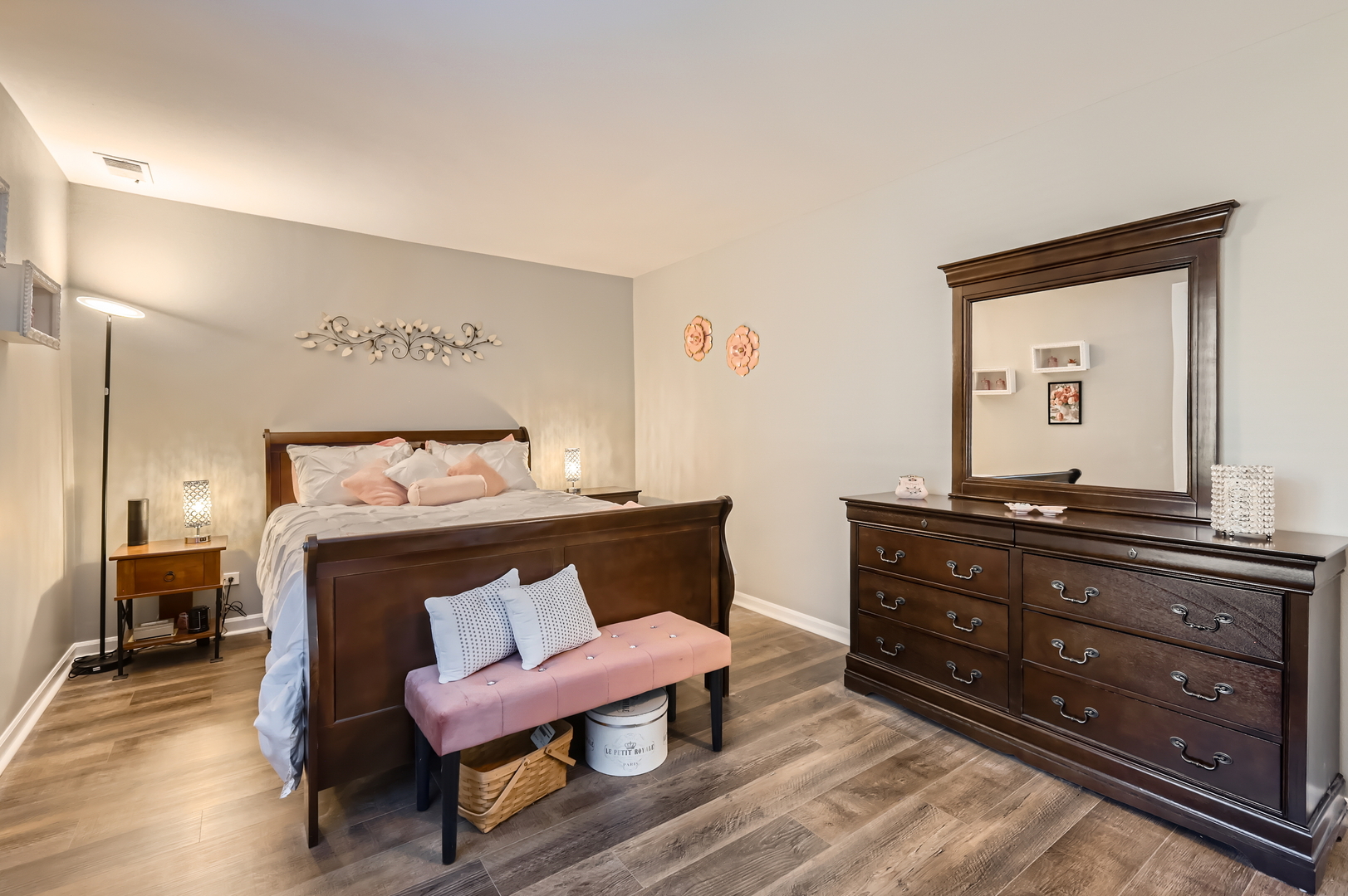 455 Raintree Court #1C, Glen Ellyn, IL 60137