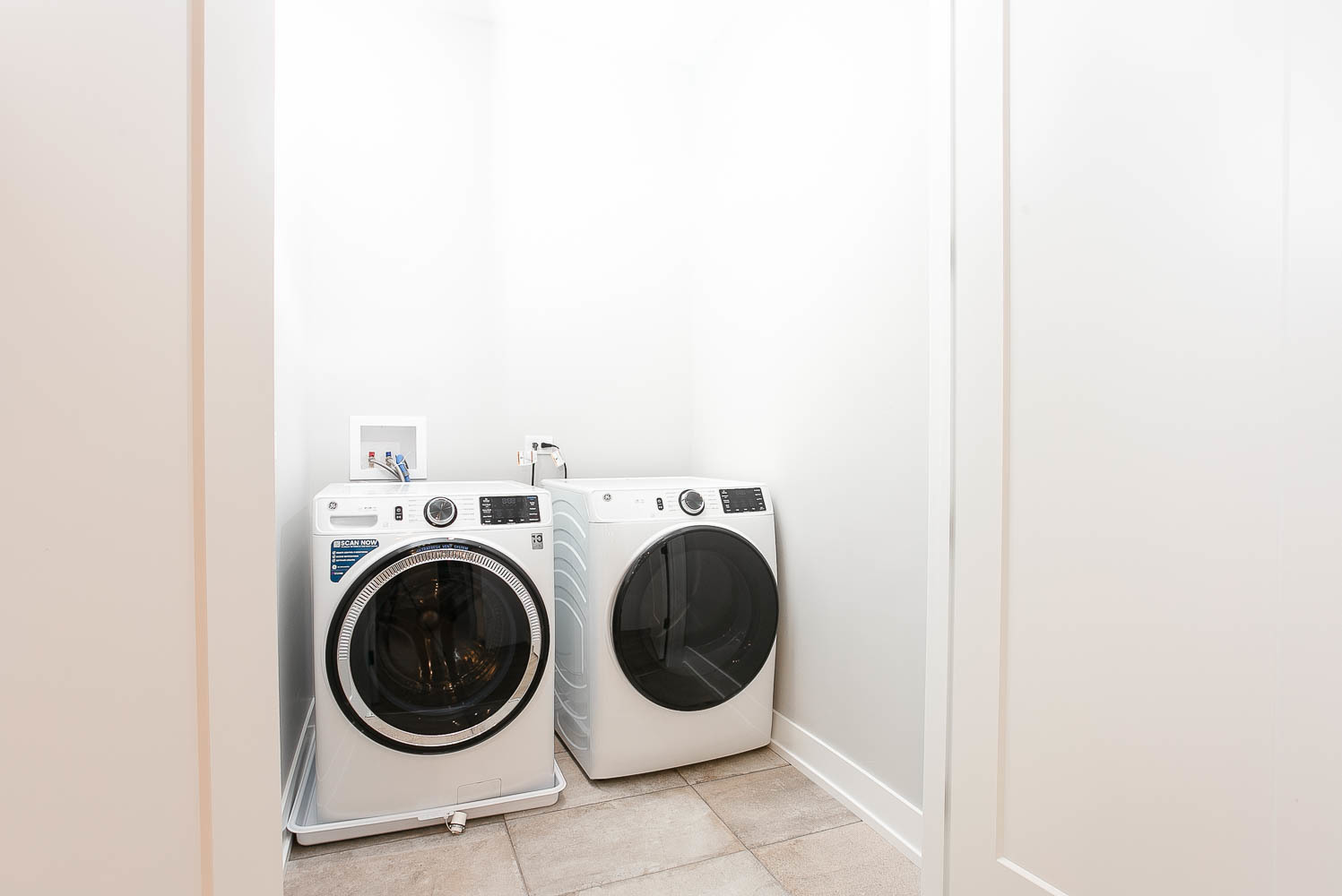1606 S Ashland Avenue #402, Chicago, IL 60608