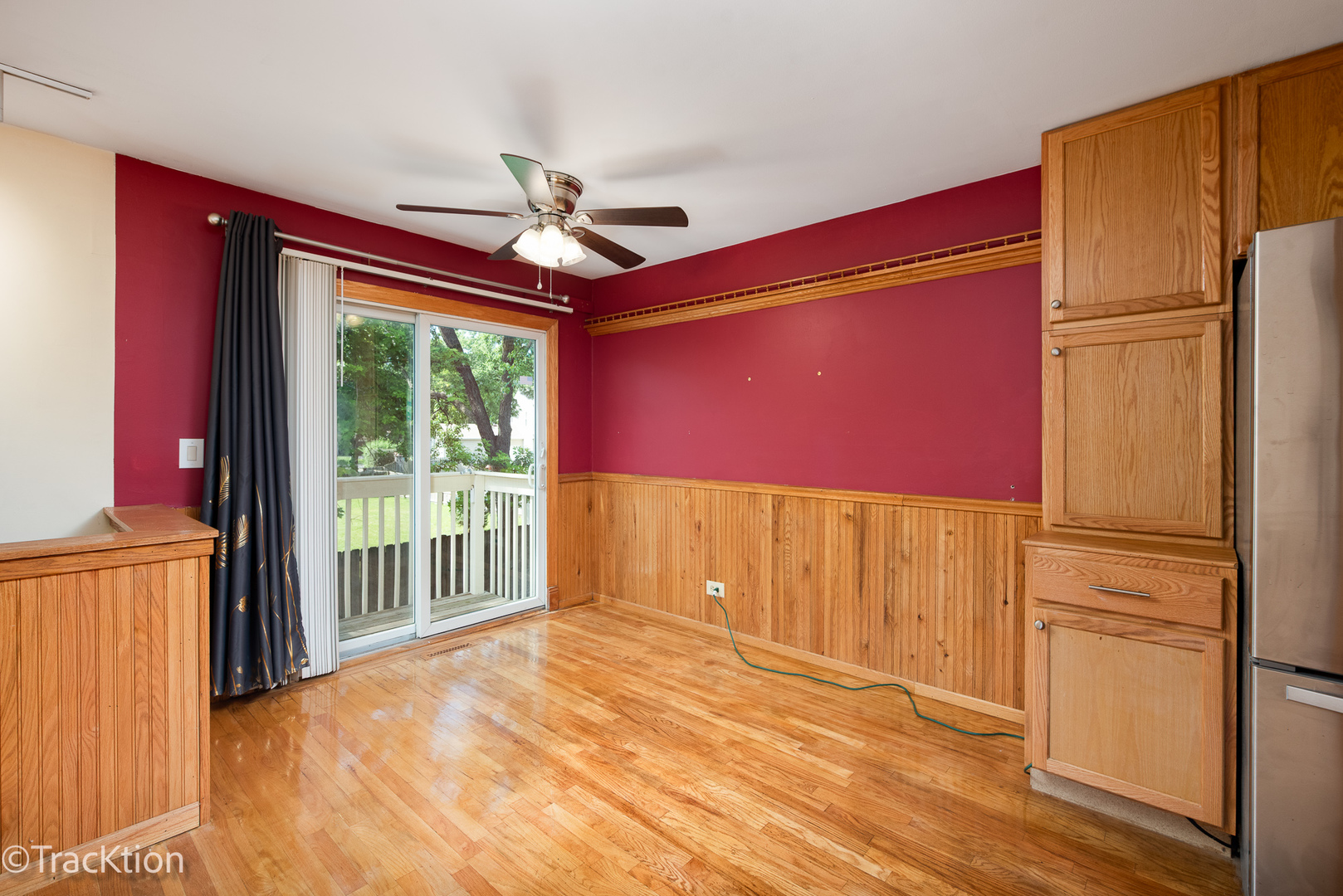1690 Ashburn Court #A, Wheaton, IL 60189