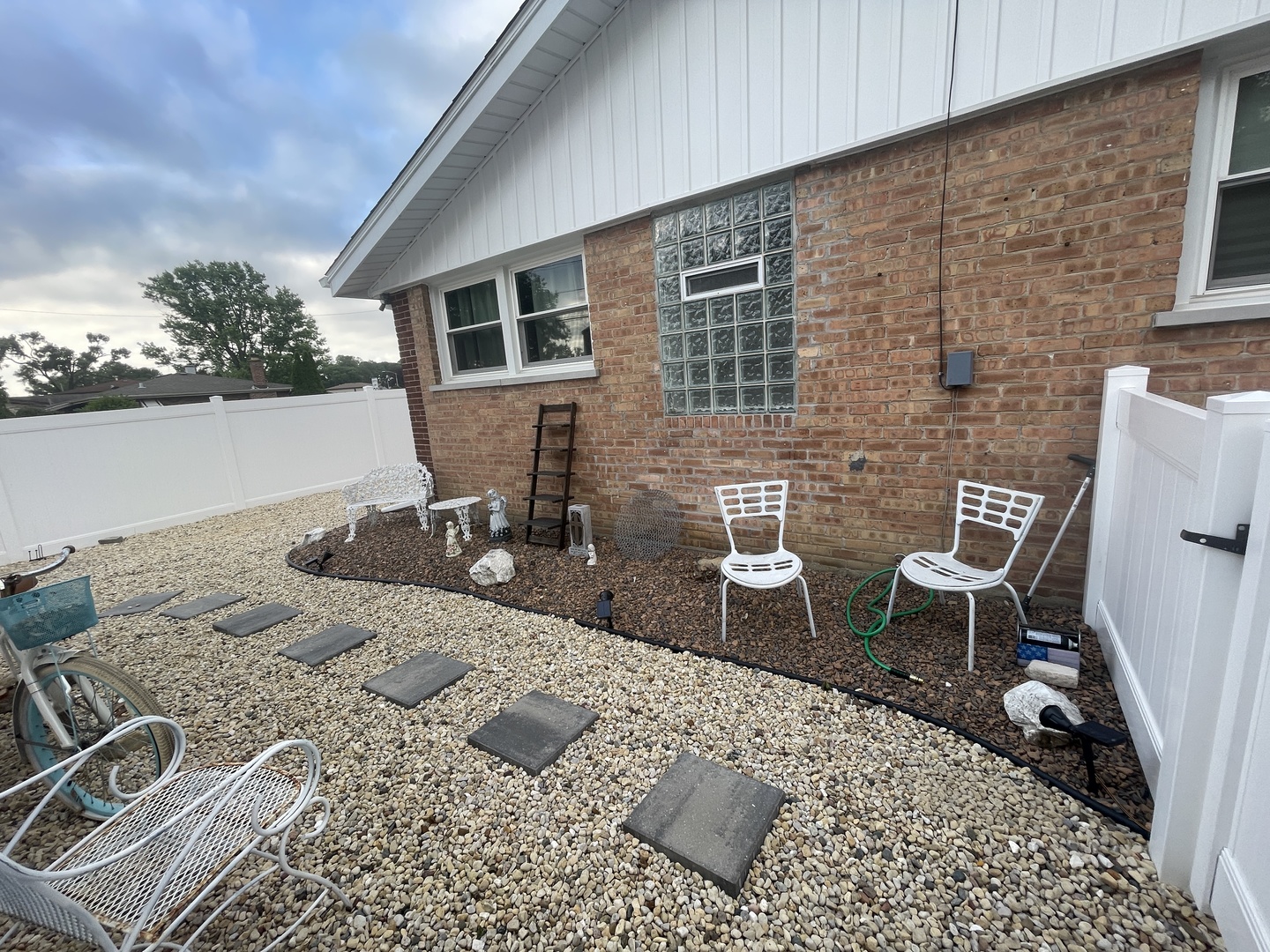 12813 E Playfield Drive, Crestwood, IL 60418