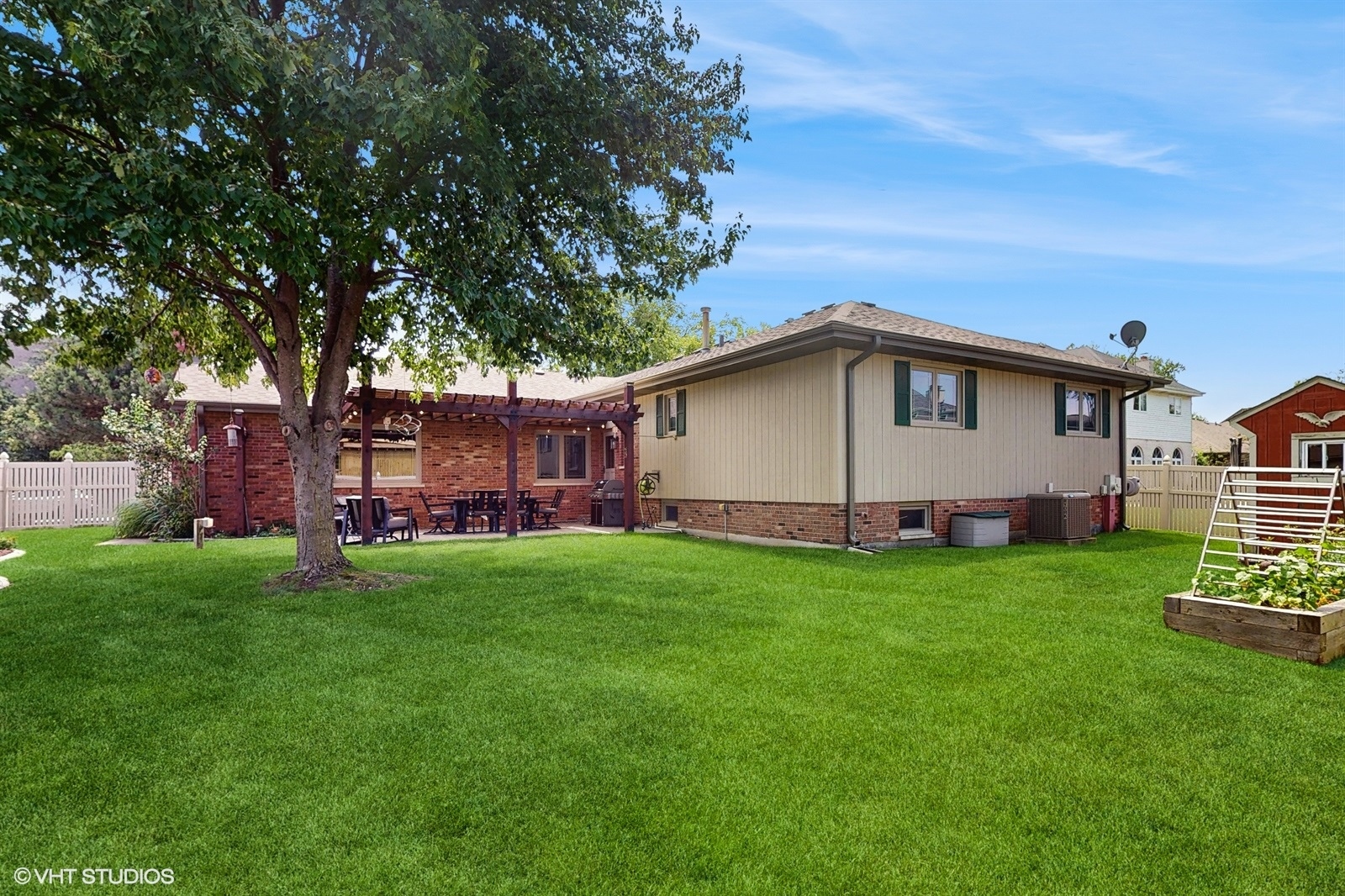 7824 W 157th Street, Orland Park, IL 60462