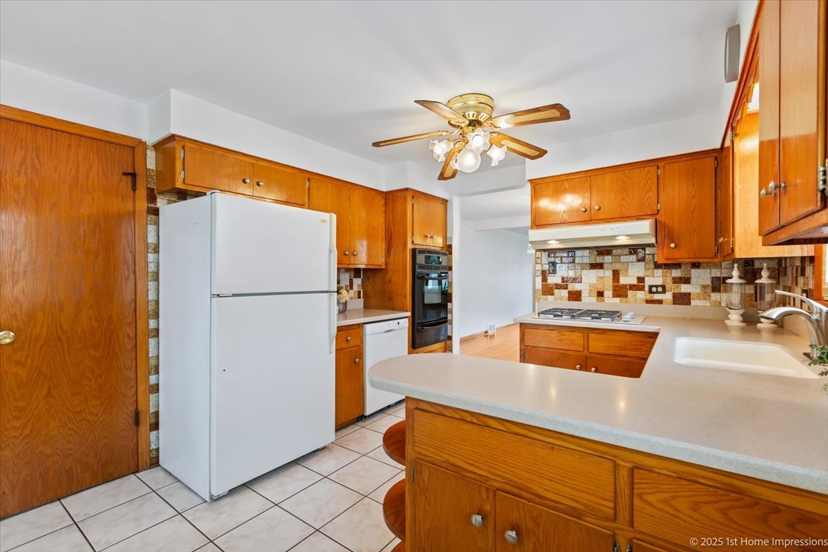 10423 S Sawyer Avenue, Chicago, IL 60655