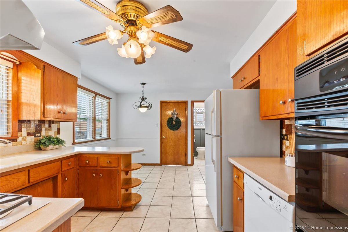 10423 S Sawyer Avenue, Chicago, IL 60655