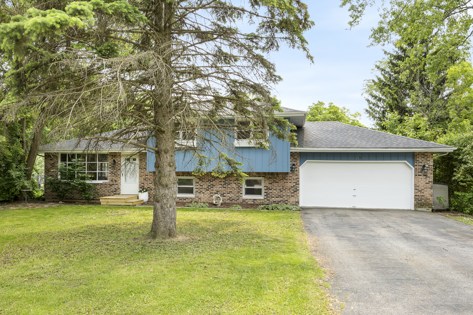 29W459 Lee Road, West Chicago, IL 60185