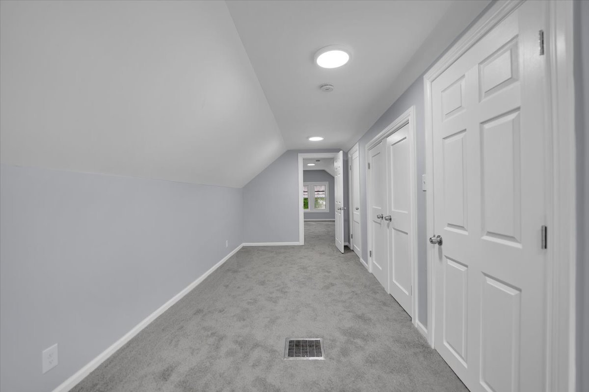 305 S Lewis Avenue, Waukegan, IL 60085