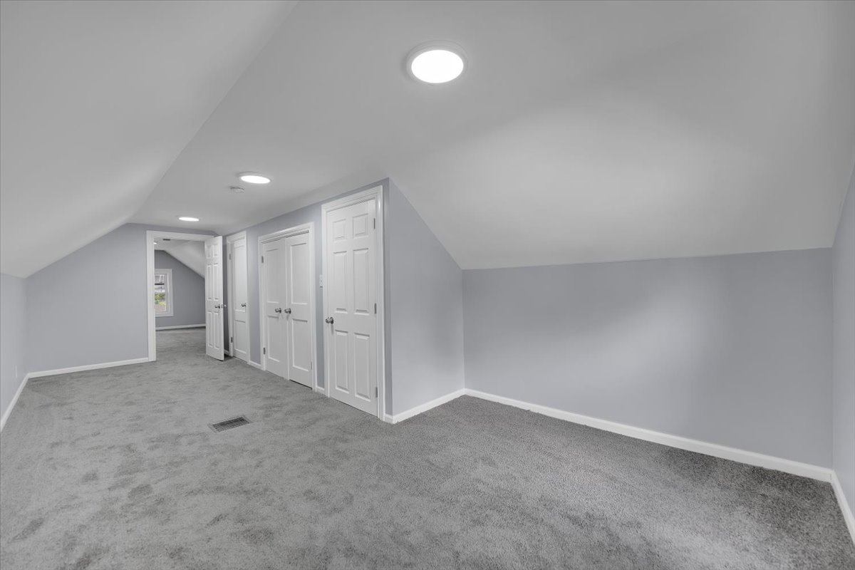 305 S Lewis Avenue, Waukegan, IL 60085