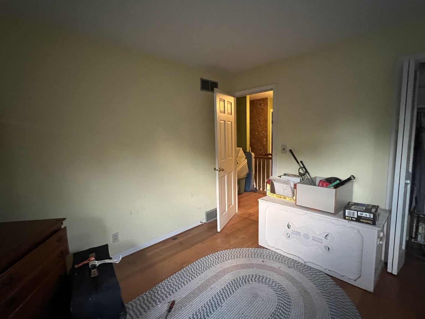 27 S Canterbury Road, Aurora, IL 60506