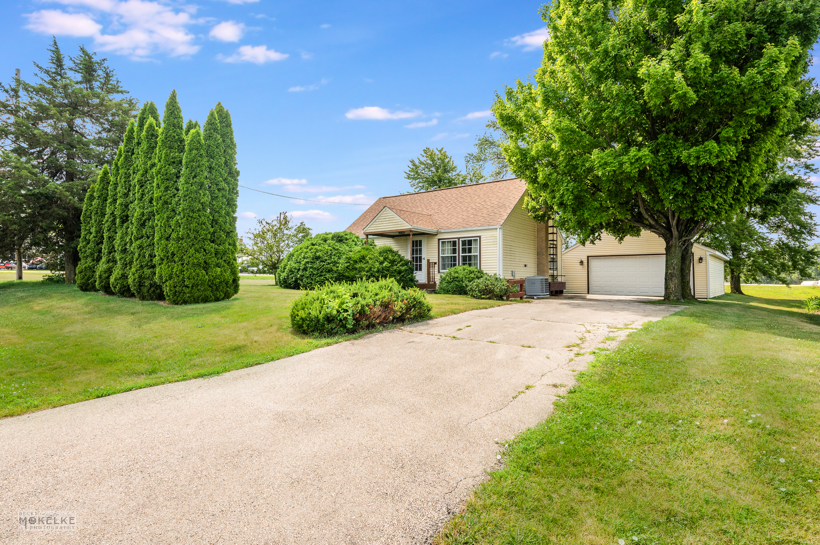 908 E Main Street, Newark, IL 60541