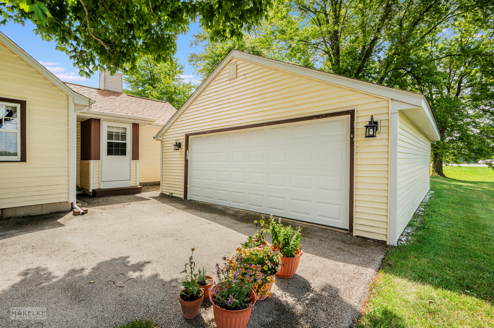908 E Main Street, Newark, IL 60541