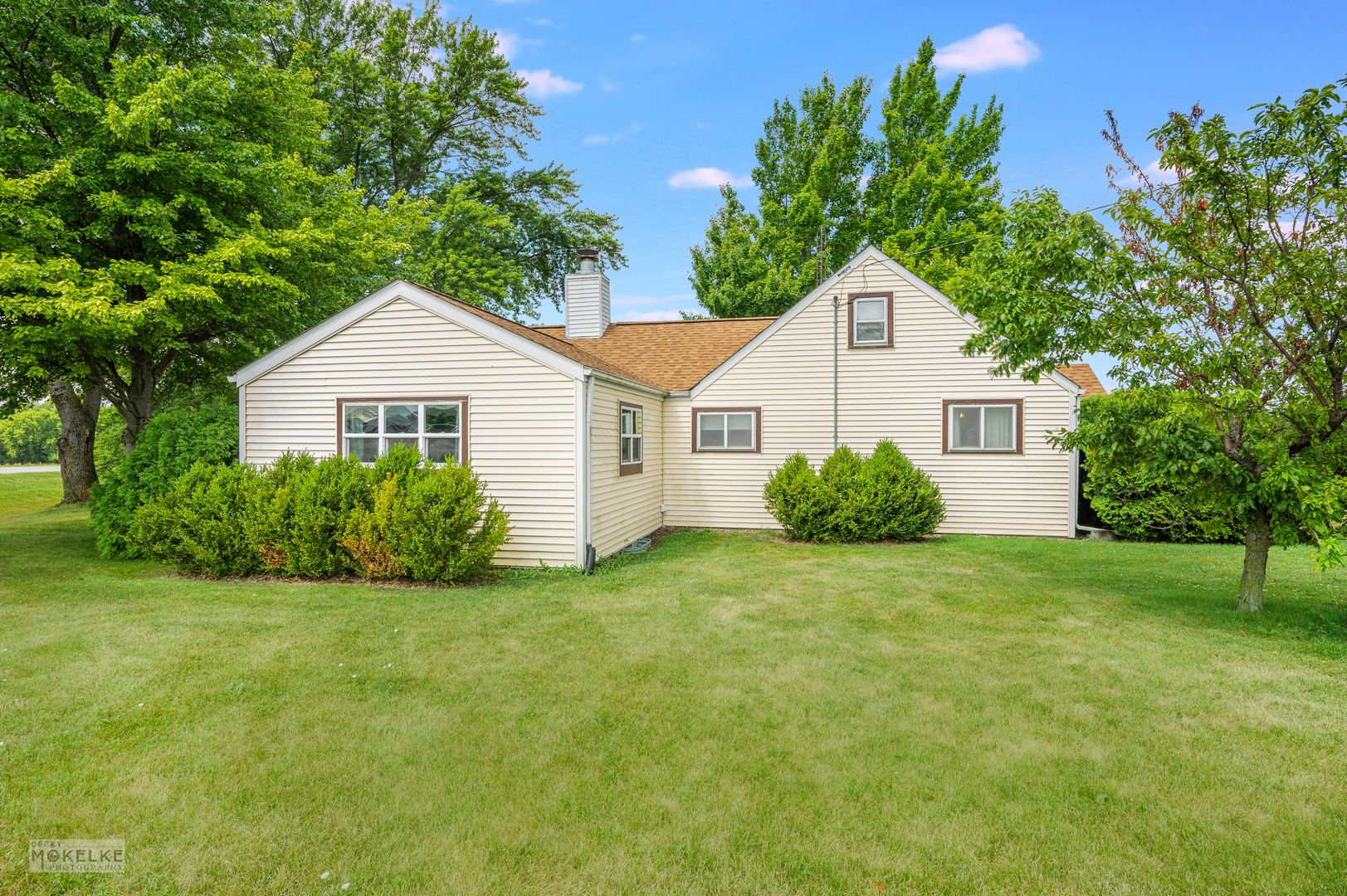 908 E Main Street, Newark, IL 60541