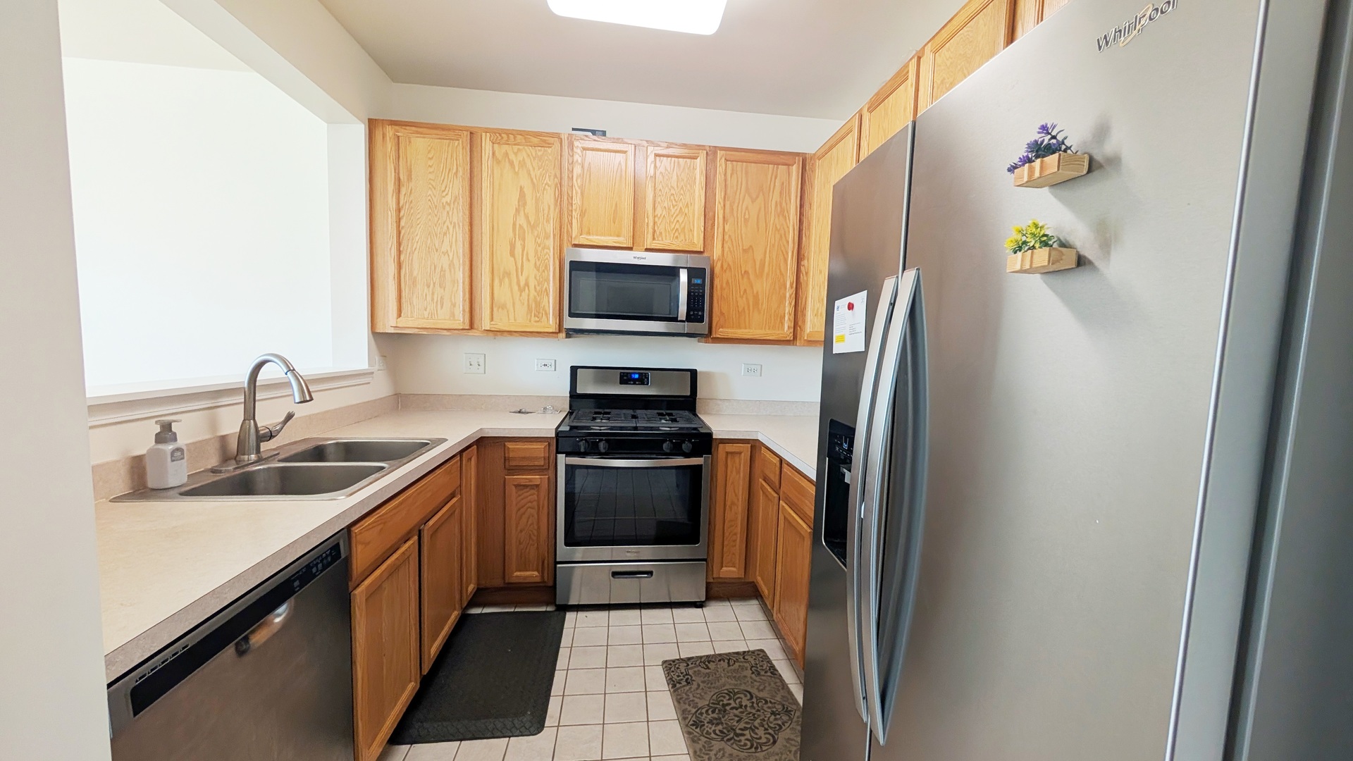 2486 Georgetown Circle #2486, Aurora, IL 60503