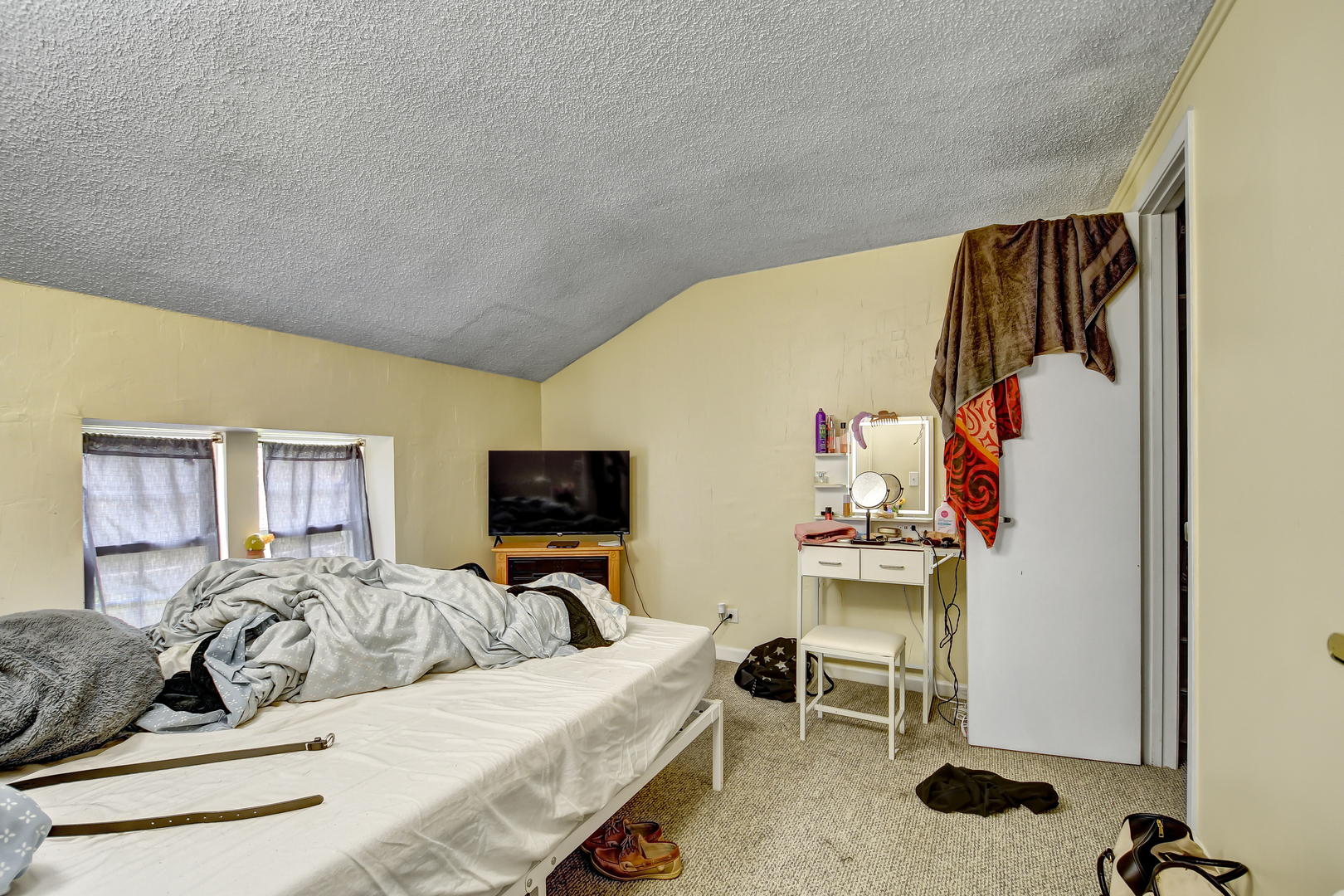 308 E 55th Street, Westmont, IL 60559