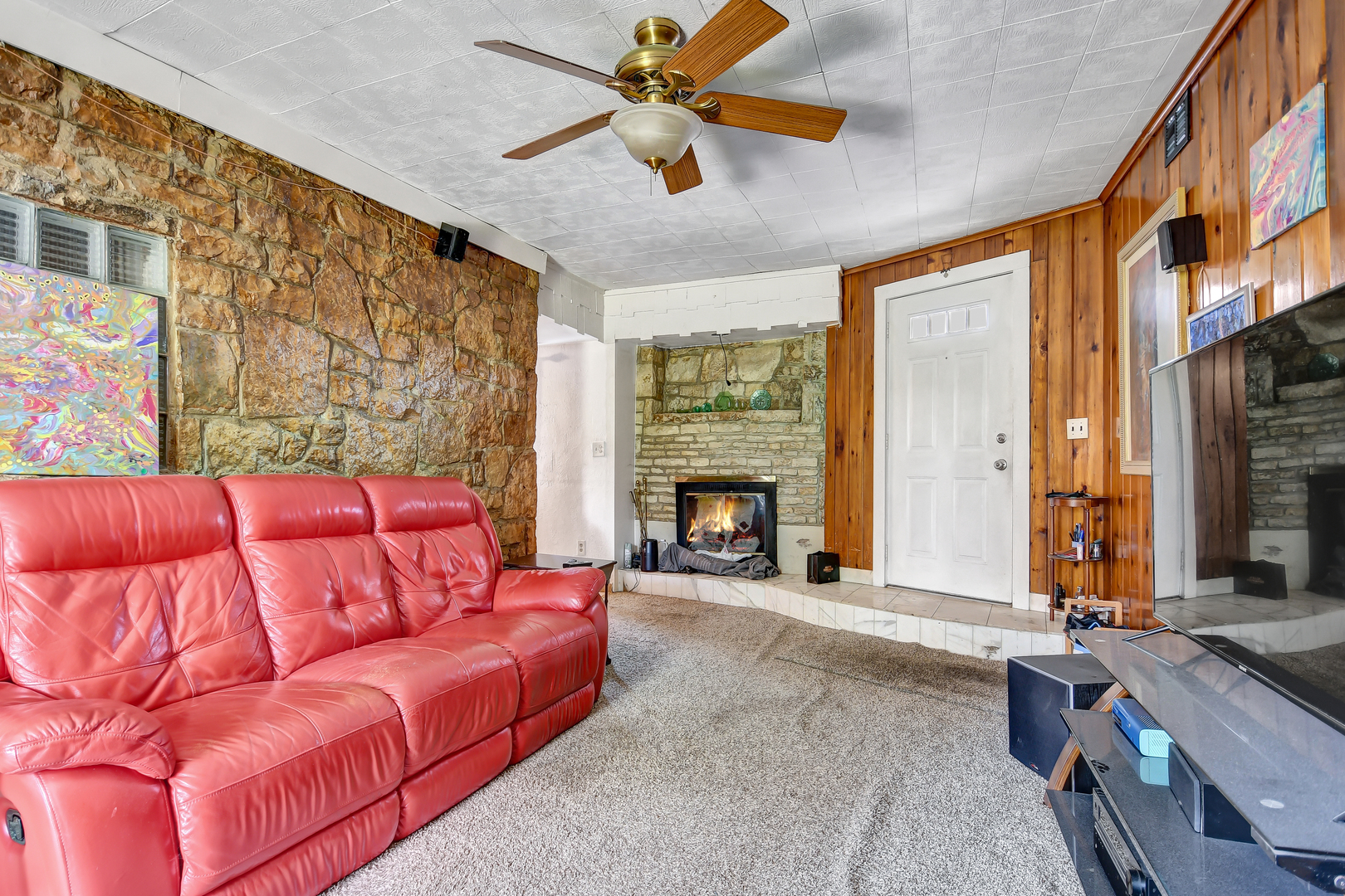 308 E 55th Street, Westmont, IL 60559