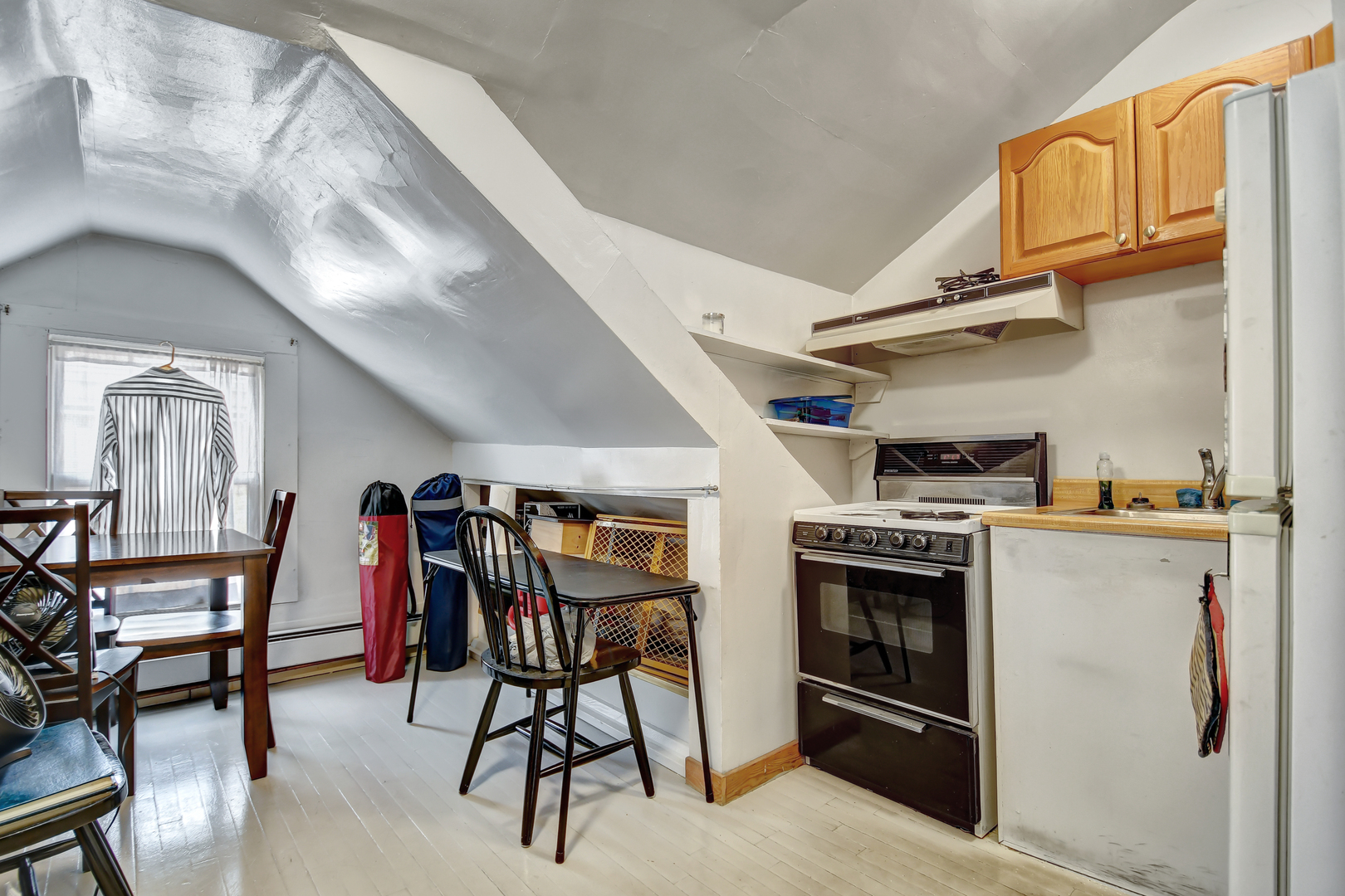 308 E 55th Street, Westmont, IL 60559