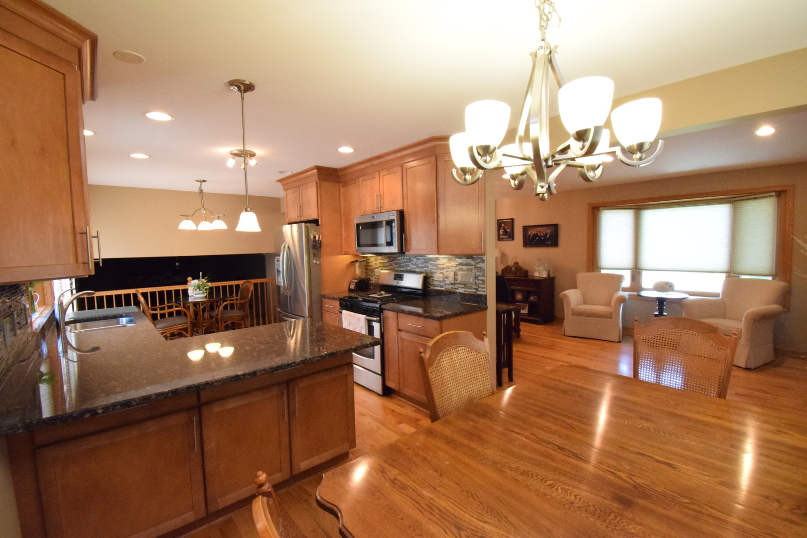 963 E Castlewood Lane, Bartlett, IL 60103