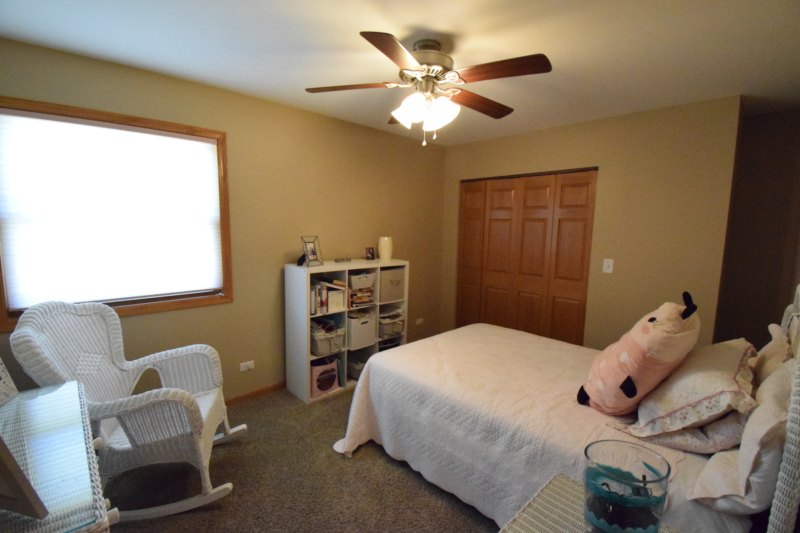 963 E Castlewood Lane, Bartlett, IL 60103