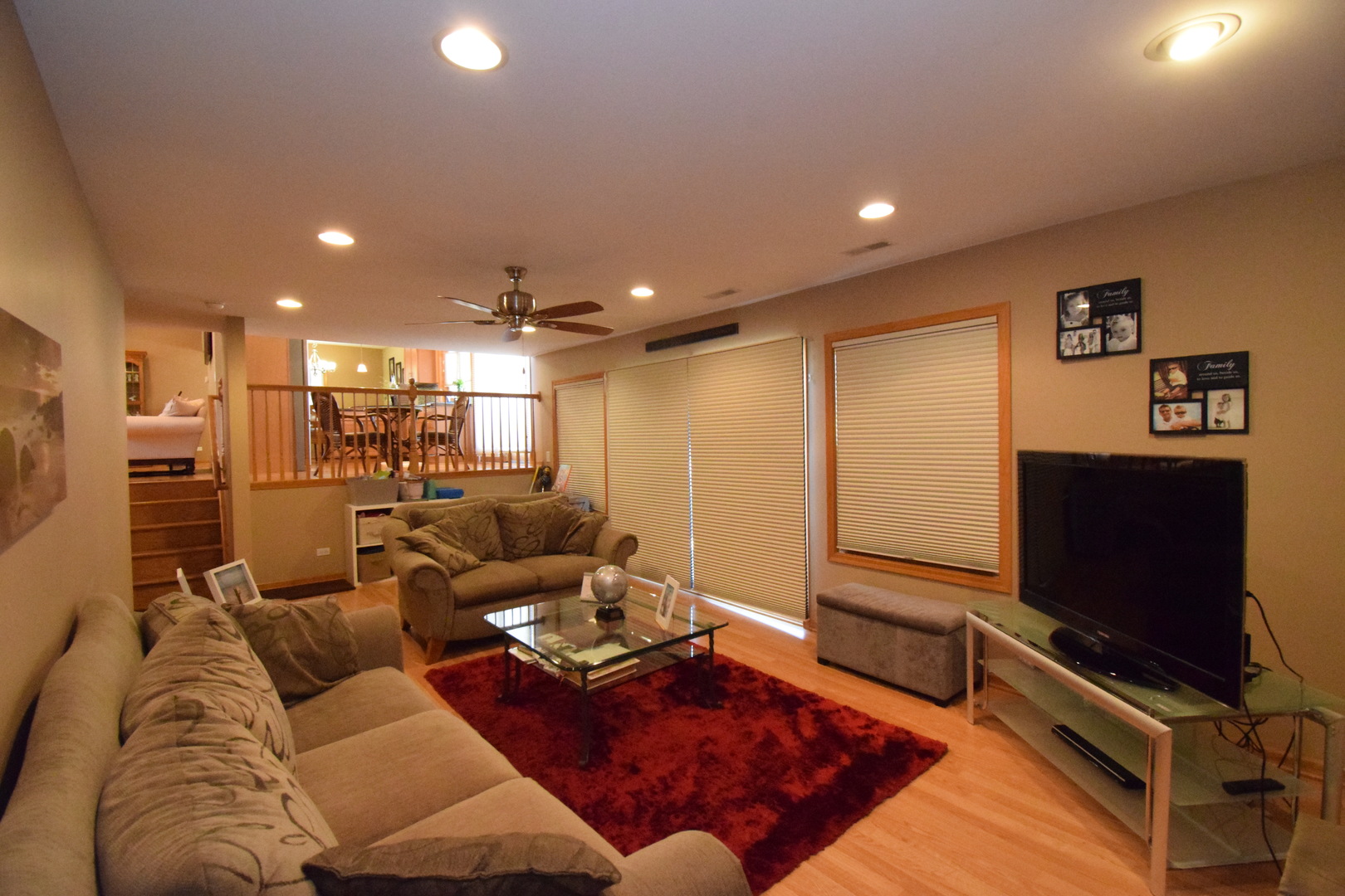 963 E Castlewood Lane, Bartlett, IL 60103