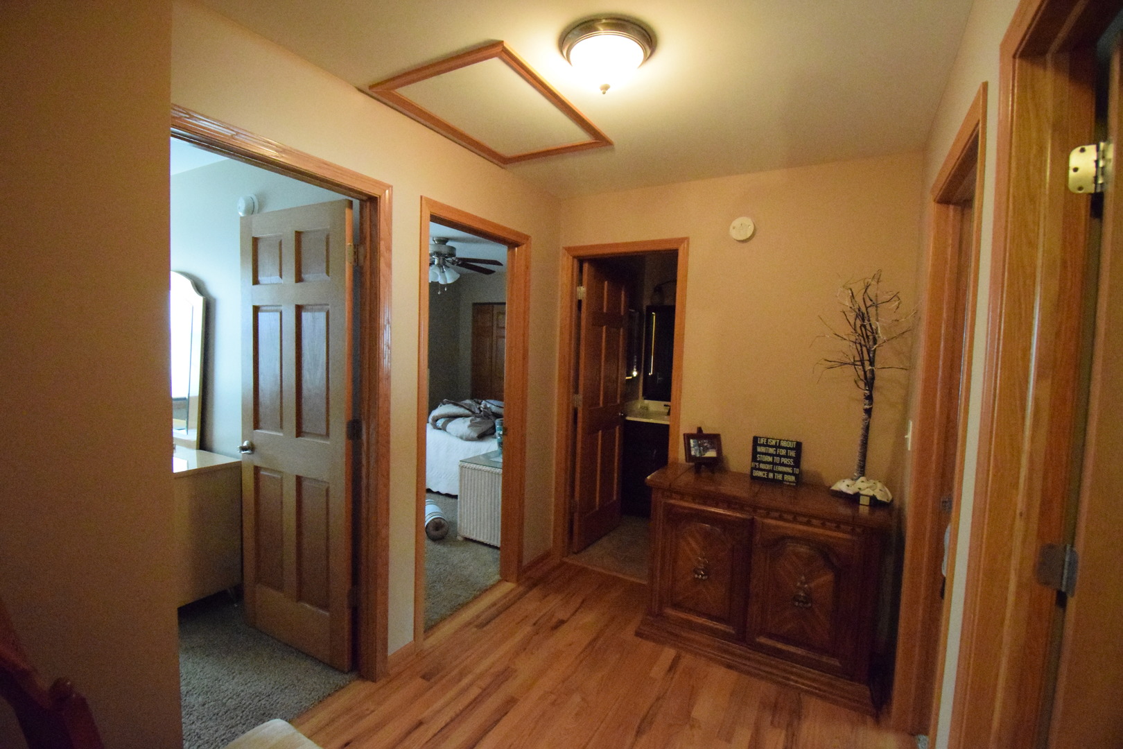 963 E Castlewood Lane, Bartlett, IL 60103