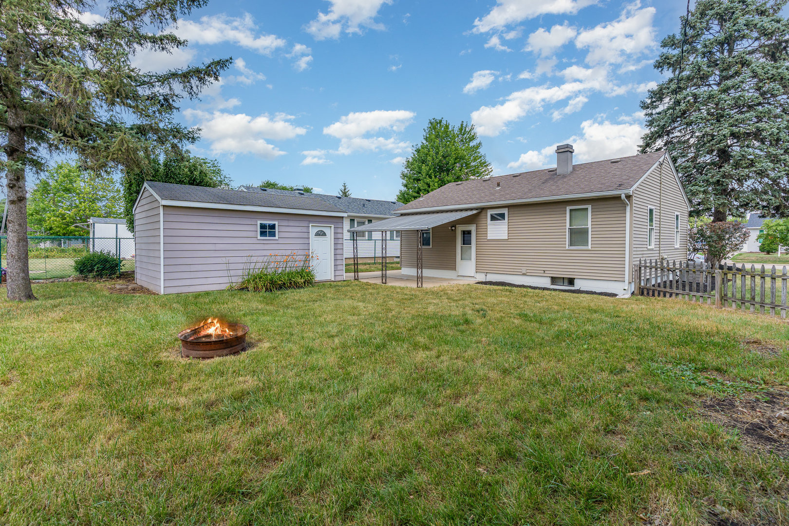 119 Riverside Drive, Montgomery, IL 60538