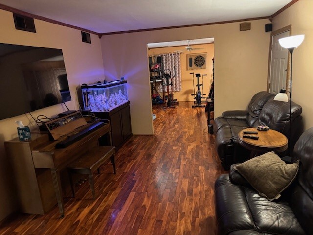 13 Manor Road, Lake Zurich, IL 60047