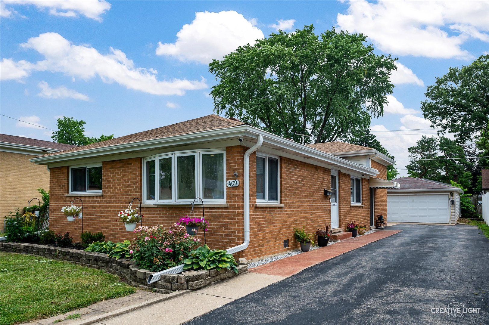 409 N Addison Road, Villa Park, IL 60181