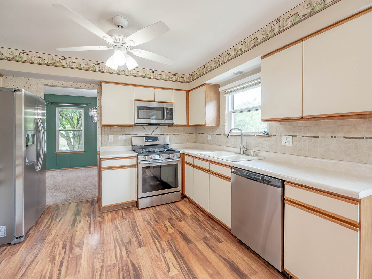 810 Fox Run Lane, Algonquin, IL 60102