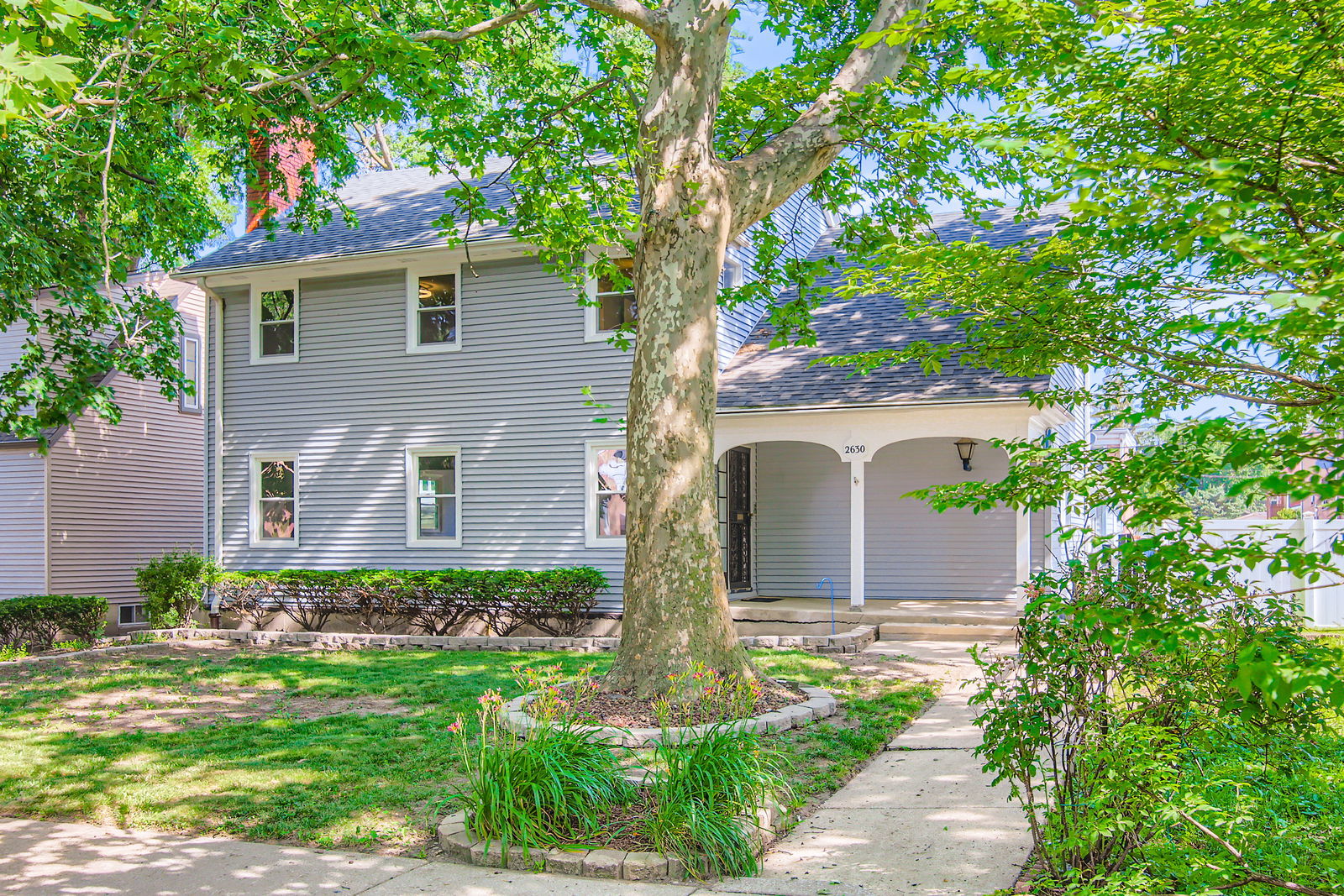 2630 Grunewald Street, Blue Island, IL 60406