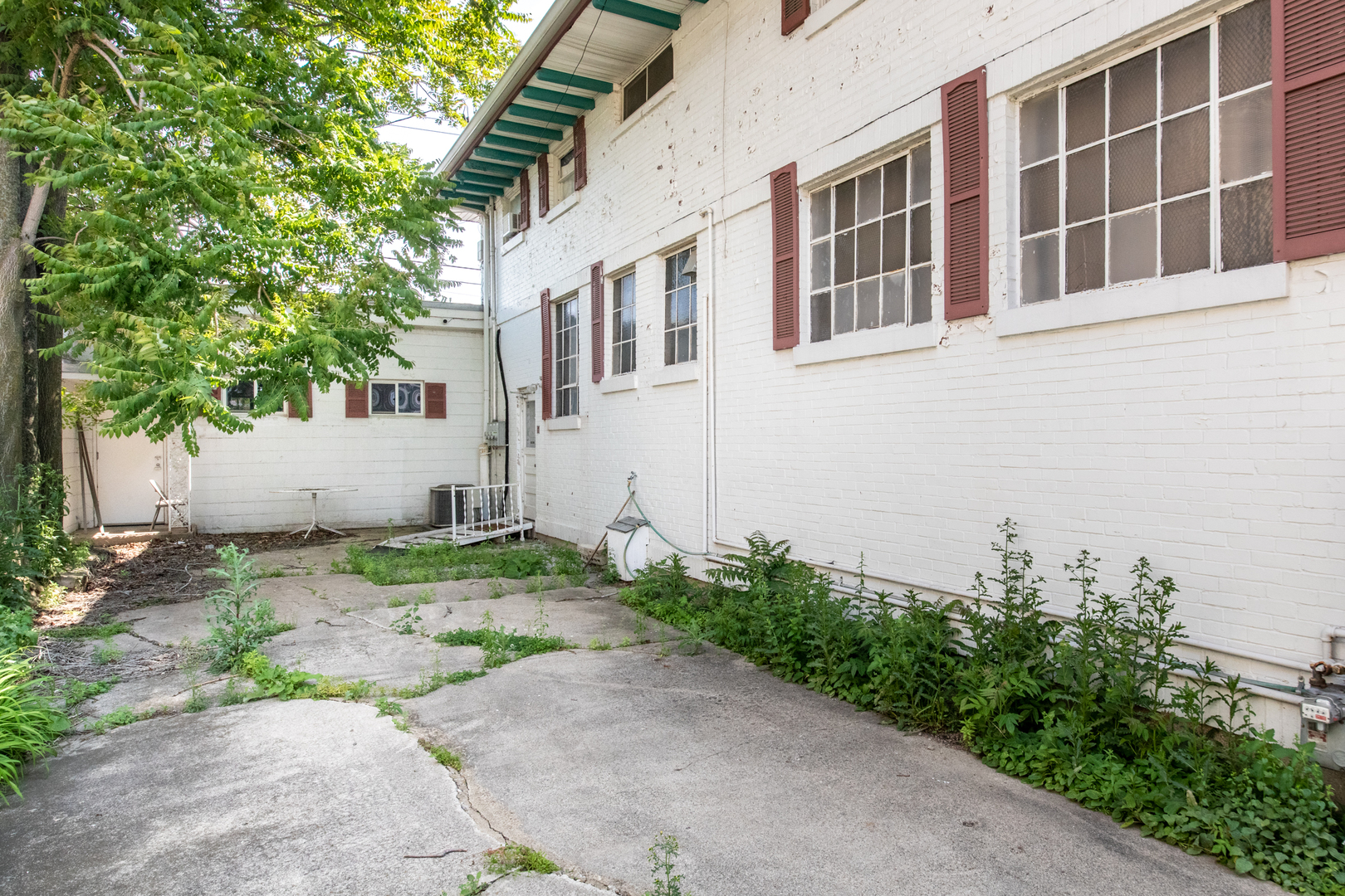 1330 Webford Avenue, Des Plaines, IL 60016