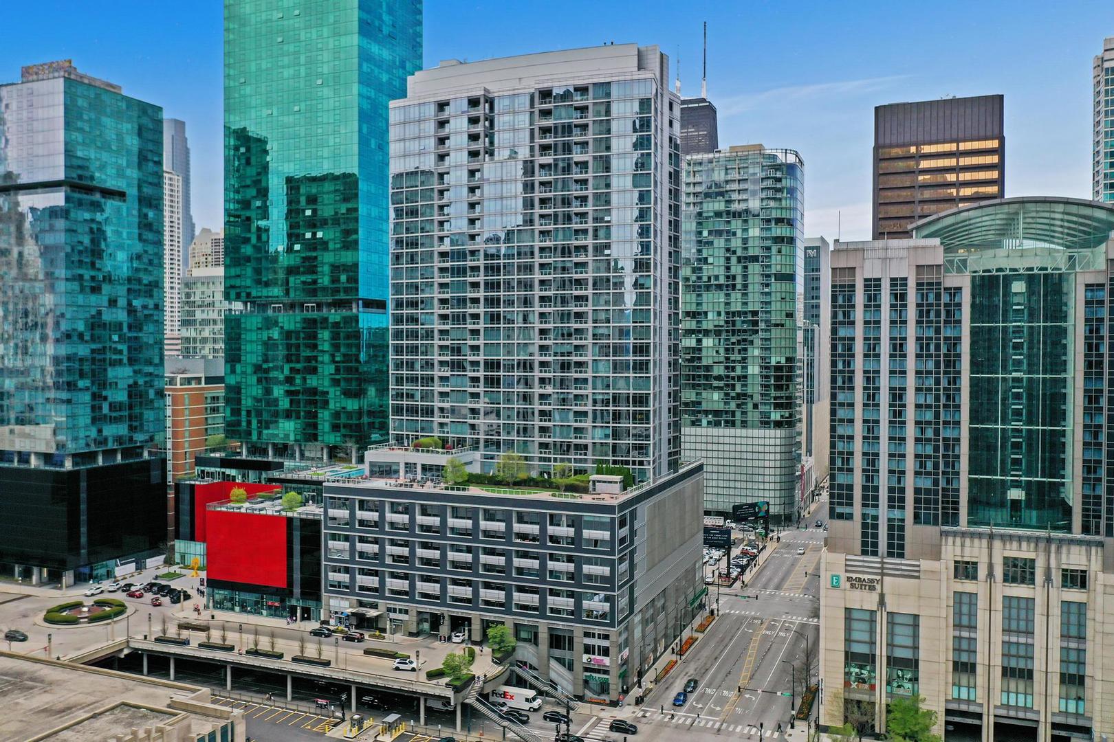240 E Illinois Street #2702, Chicago, IL 60611