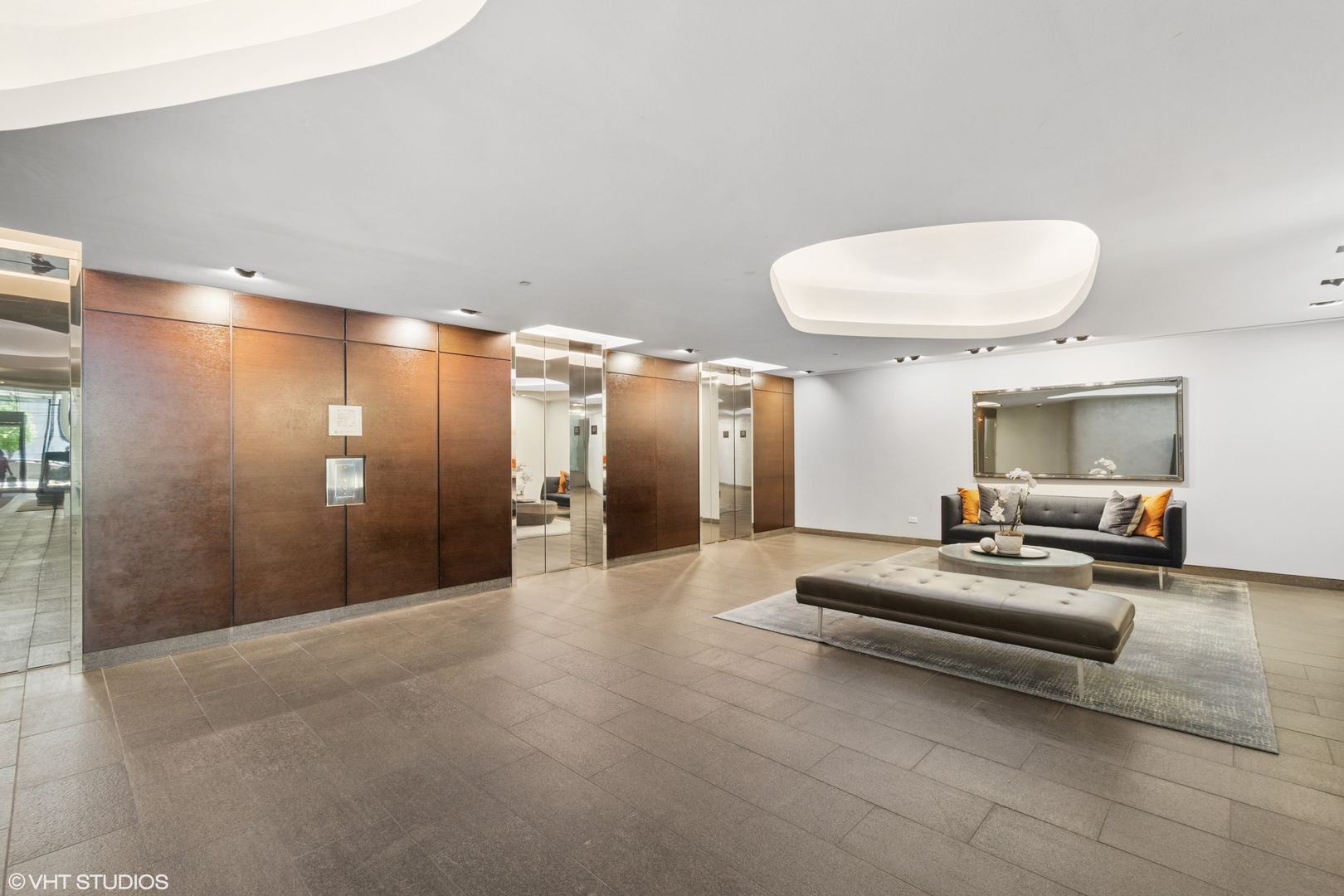 240 E Illinois Street #2702, Chicago, IL 60611