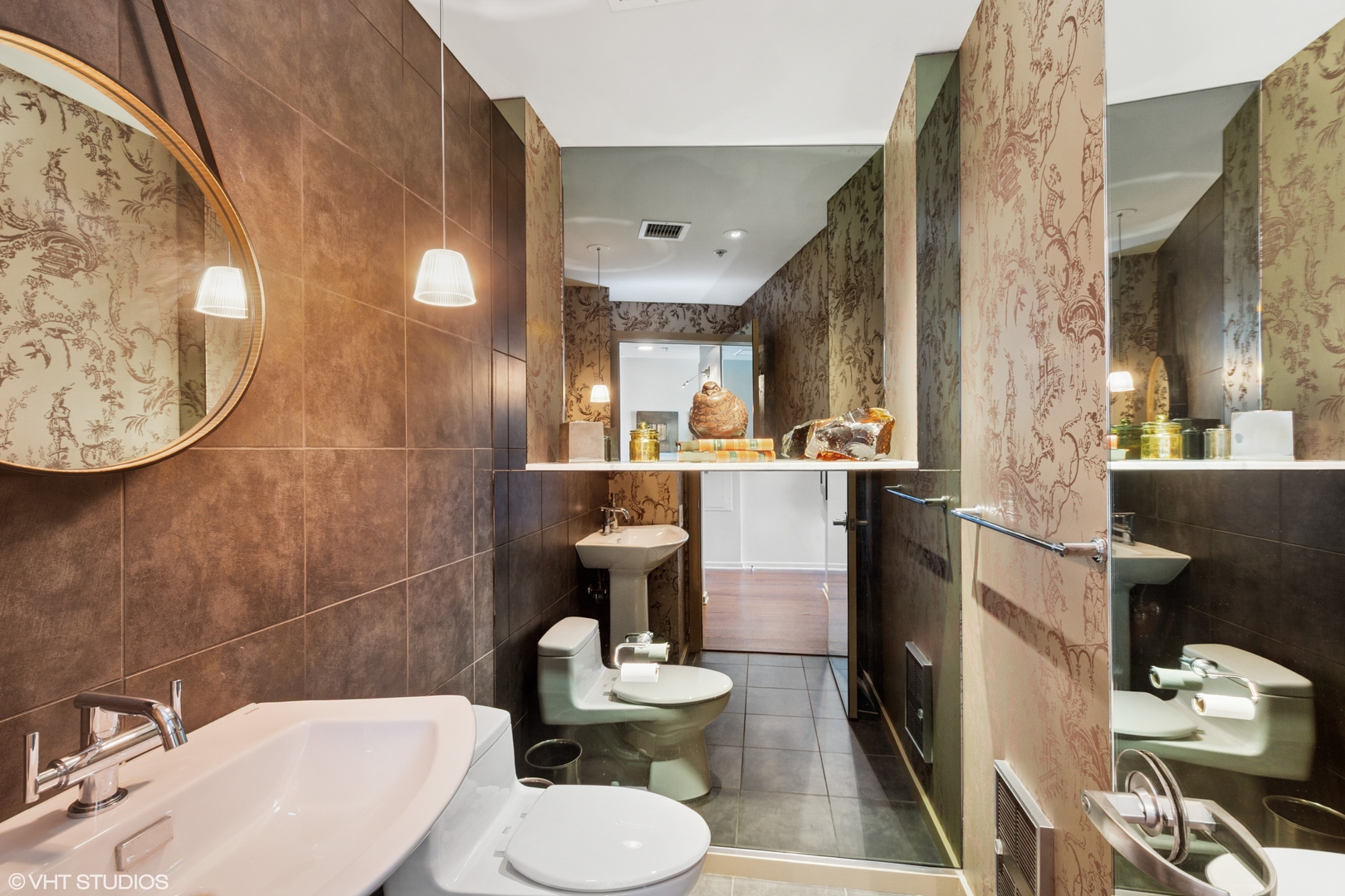 240 E Illinois Street #2702, Chicago, IL 60611
