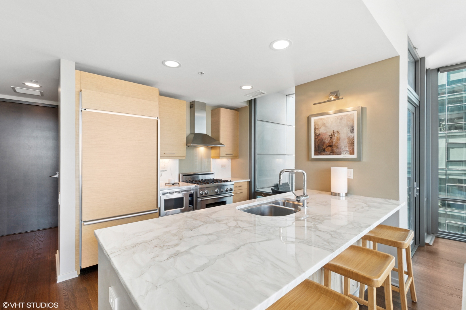 240 E Illinois Street #2702, Chicago, IL 60611