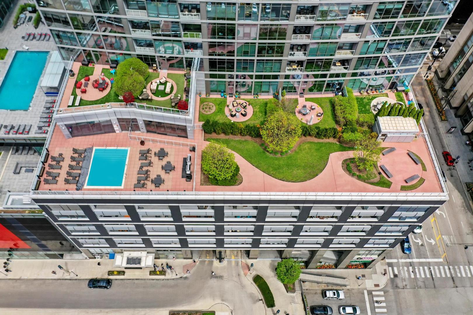 240 E Illinois Street #2702, Chicago, IL 60611