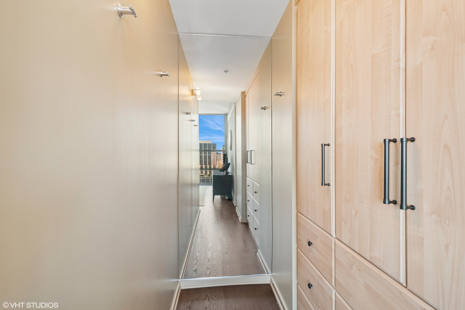 240 E Illinois Street #2702, Chicago, IL 60611