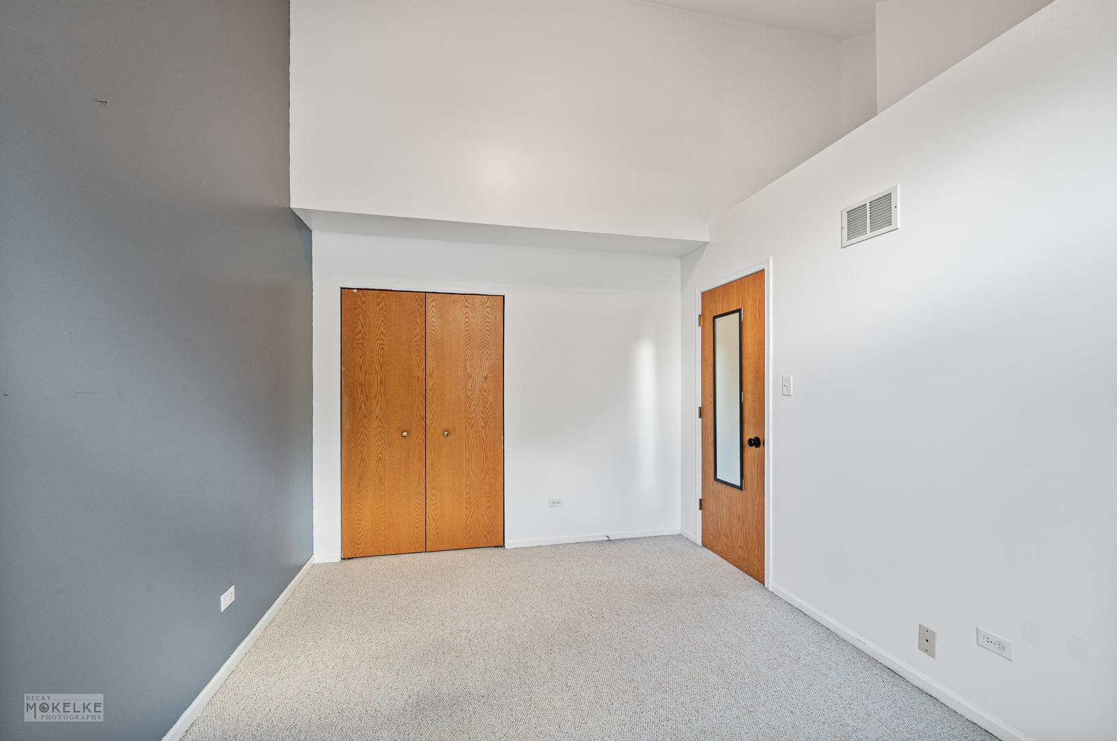 4320 River Glen Drive, Joliet, IL 60431