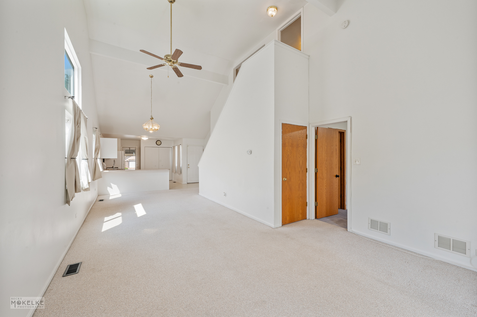 4320 River Glen Drive, Joliet, IL 60431