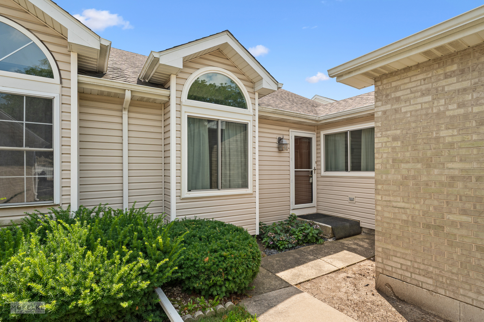 4320 River Glen Drive, Joliet, IL 60431