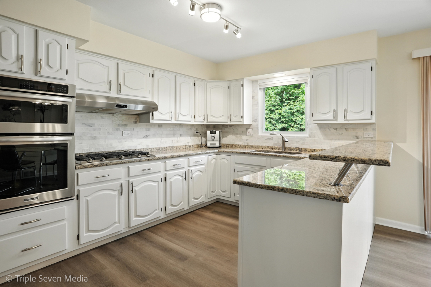 112 N Cedar Avenue, Wood Dale, IL 60191