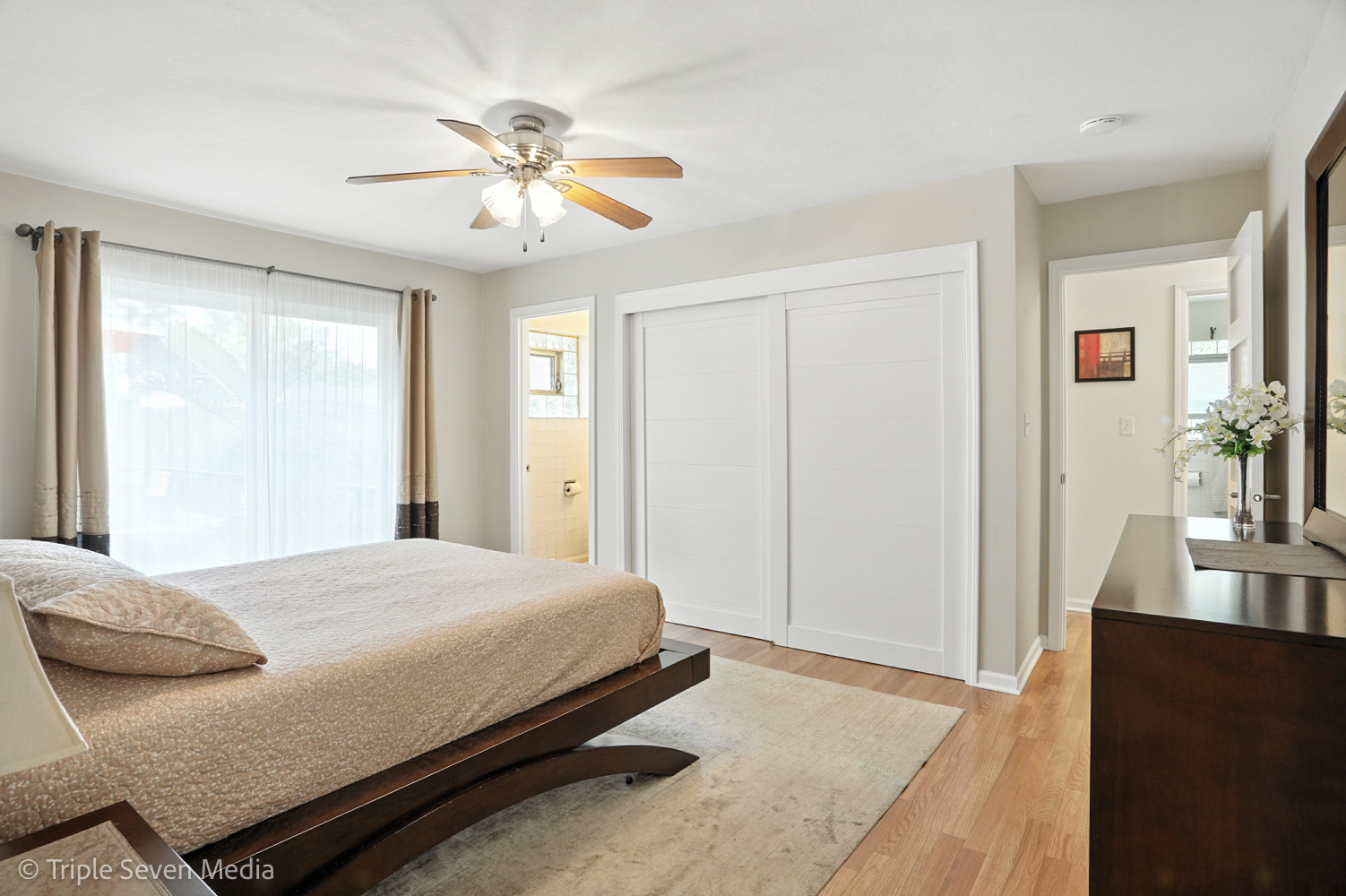 112 N Cedar Avenue, Wood Dale, IL 60191