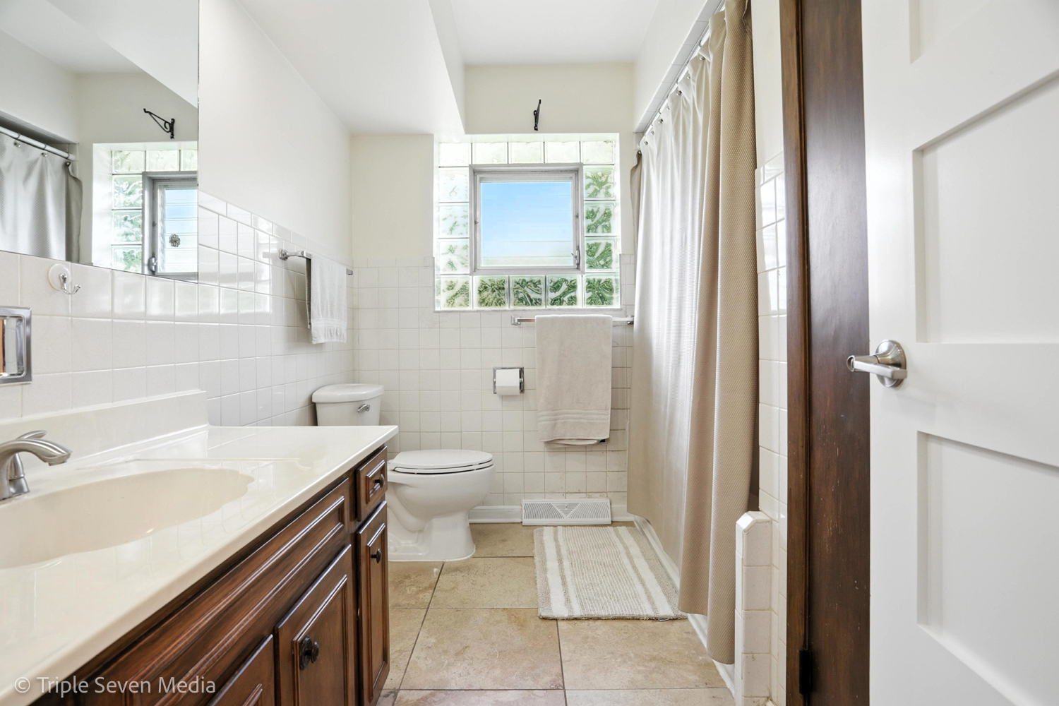 112 N Cedar Avenue, Wood Dale, IL 60191