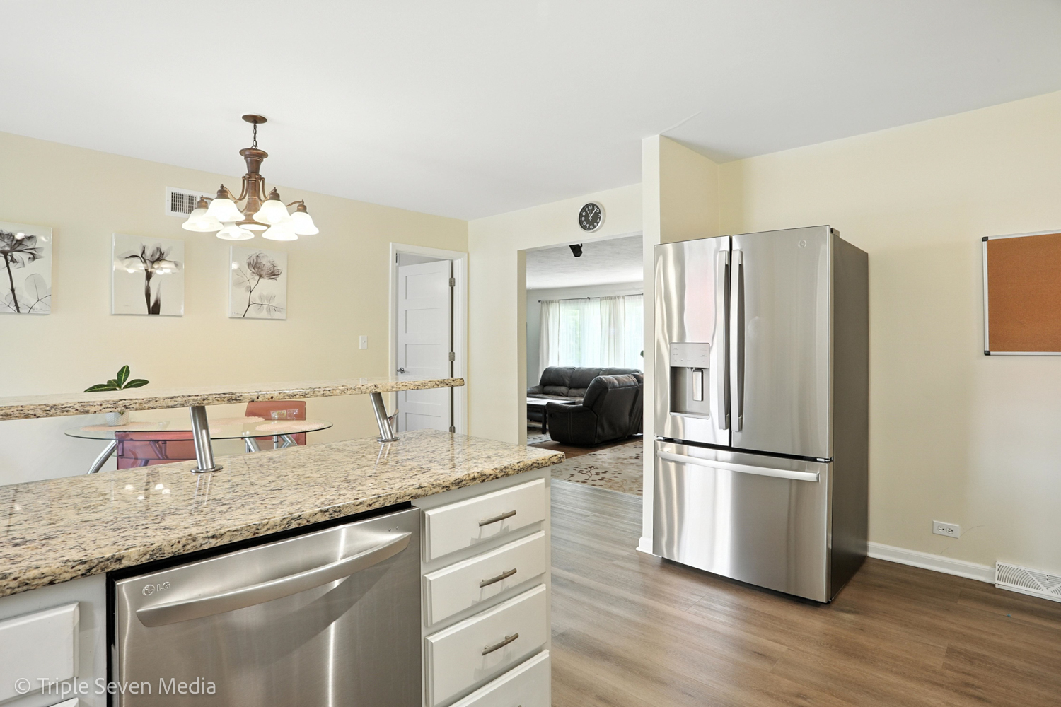 112 N Cedar Avenue, Wood Dale, IL 60191