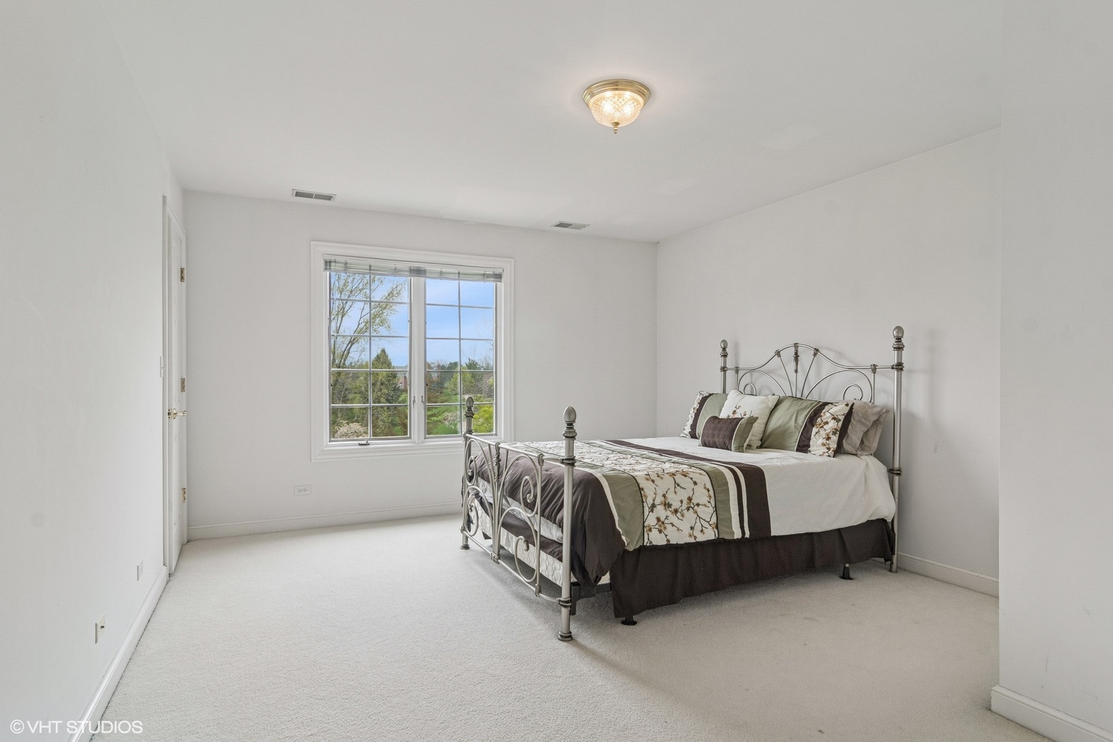 16 Forest Lane, South Barrington, IL 60010