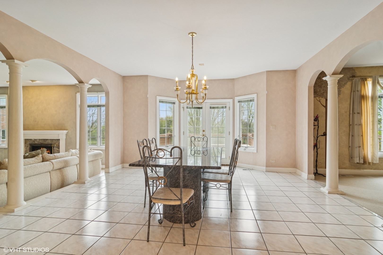 16 Forest Lane, South Barrington, IL 60010
