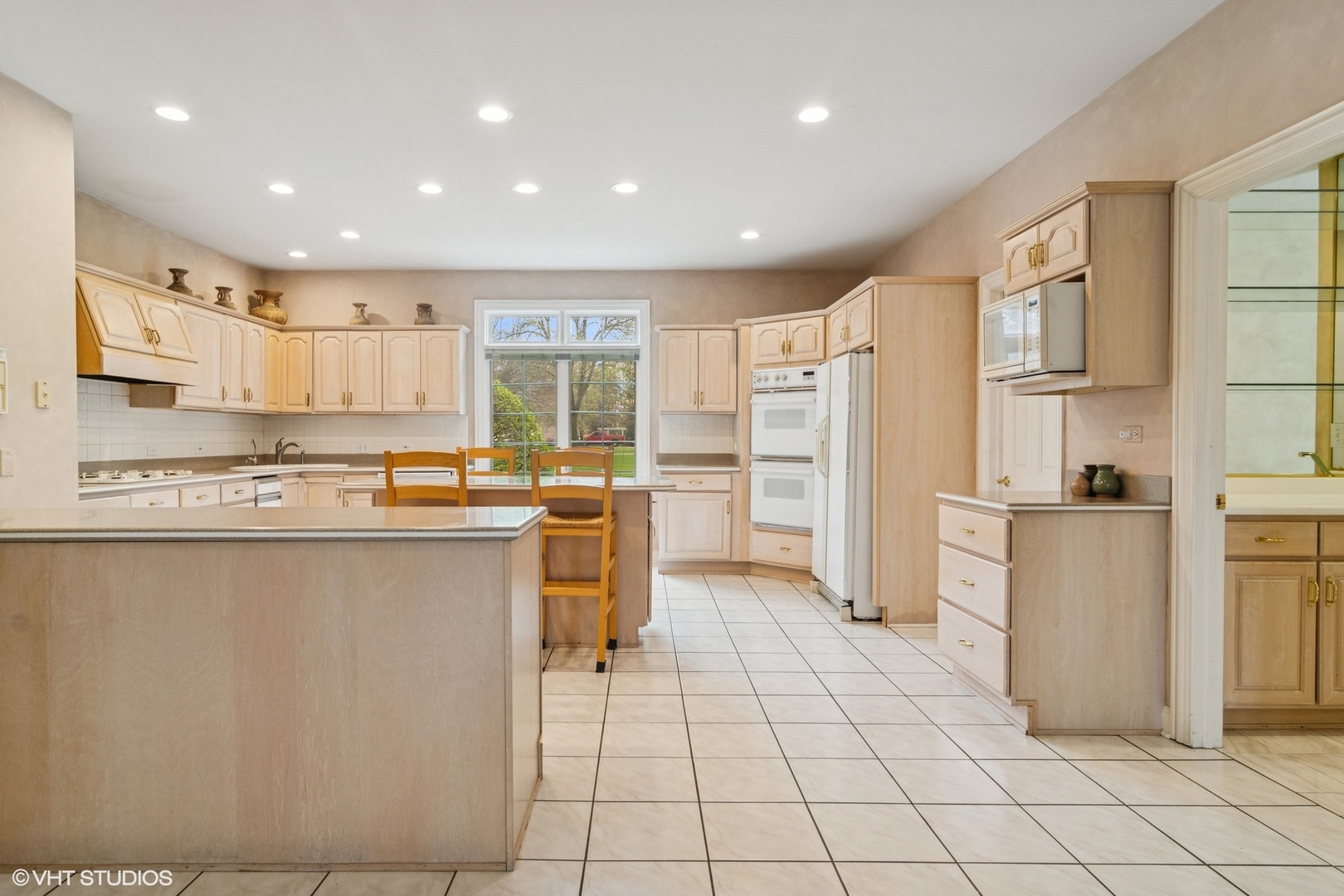 16 Forest Lane, South Barrington, IL 60010