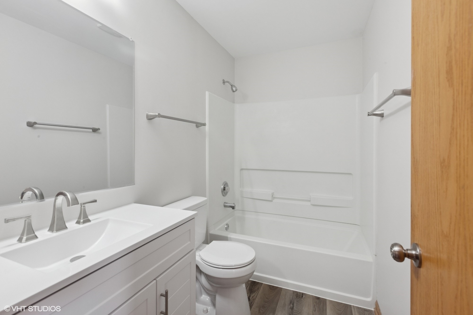 133 Springbrook Trail South, Oswego, IL 60543